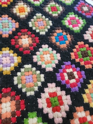 Coperta afgana quadrata